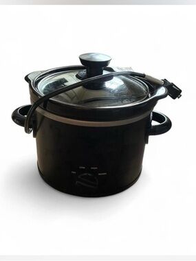 Black Electric Slow Cooker with Glass Lid Crock Pot